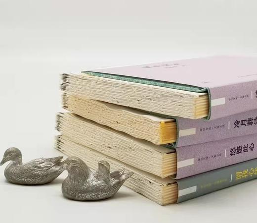 毛边+部分签名+钤印！！卓尔文库四种：《绮年琐忆》《谓我心忧》《冷月葬诗魂》《悠悠此心》，精装三册+平装一册，许渊冲、刘东、蓝英年、高莽等著，海天出版社2018年版，四册总定价174元，售价1 商品图2