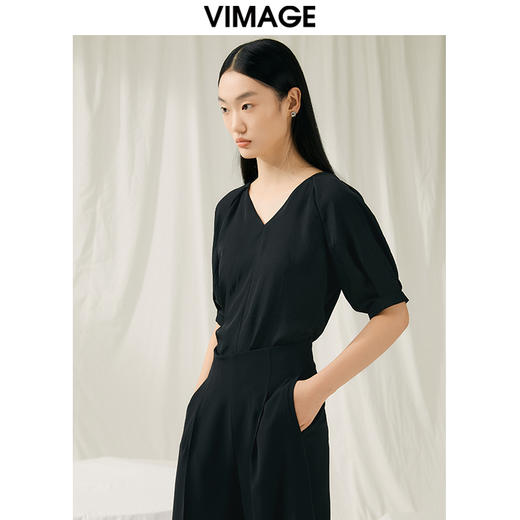 VIMAGE纬漫纪夏季新款泡泡袖V领修身短袖小上衣女V1913528 商品图3