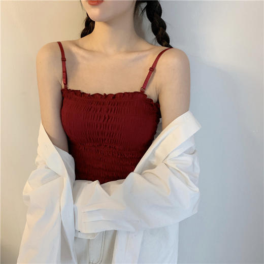 【超百搭❗️带bra性感吊带】不挑身材，内搭外穿都好看，心机美背，新款韩版背心女带胸垫上衣短袖款百搭褶皱美背文胸一体潮内衣 商品图2