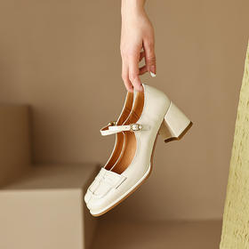 春季新款，复古方头玛丽珍粗跟单鞋YF-A1078