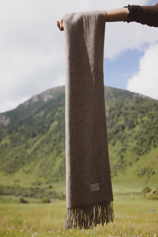 饮水鸟  藏地纹样牦牛绒围巾 商品图2
