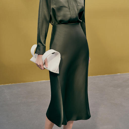 EITIE爱特爱夏季新款高腰显瘦气质半身裙半裙7306009 商品图3