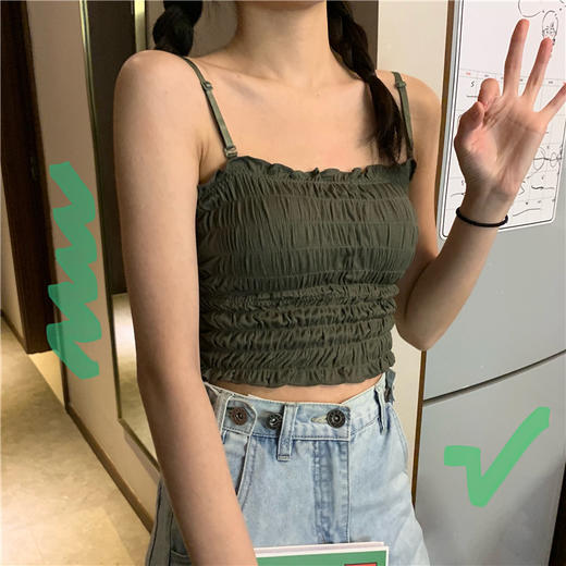 【超百搭❗️带bra性感吊带】不挑身材，内搭外穿都好看，心机美背，新款韩版背心女带胸垫上衣短袖款百搭褶皱美背文胸一体潮内衣 商品图3