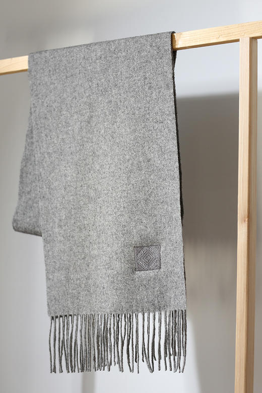 饮水鸟  藏地纹样牦牛绒围巾 商品图5