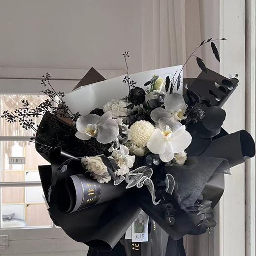 墨色-黑白混搭花束 商品图3