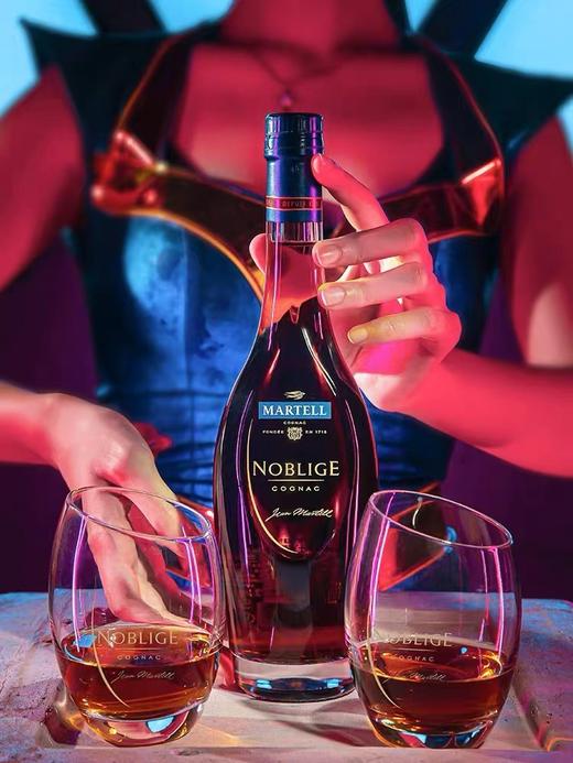 Martell马爹利名仕 40度 350ml/700ml/1000ml 干邑白兰地 法国原装进口洋酒 商品图2