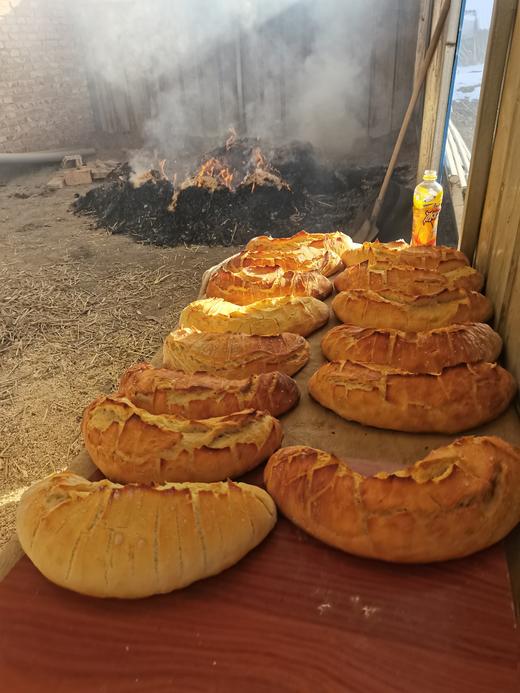 黄南州阿娘手工月牙馍馍 零添加纯天然自己磨的面粉做的馍馍小时候的味道 2个 商品图1