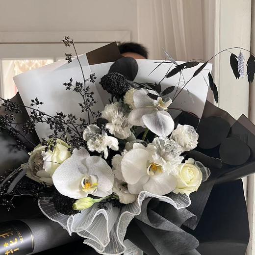 墨色-黑白混搭花束 商品图5