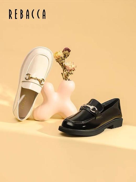 2楼瑞贝卡通勤软底漆的乐富鞋31WL0610 商品图0