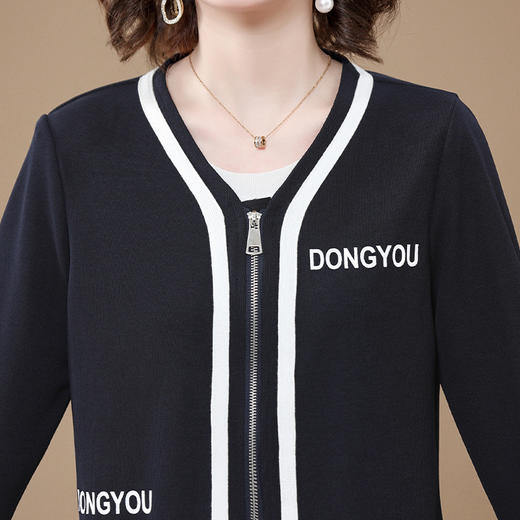 YCET212-8743 妈妈春装长袖上衣新款中老年金丝绒运动服套装女春秋洋气老人衣服 商品图3