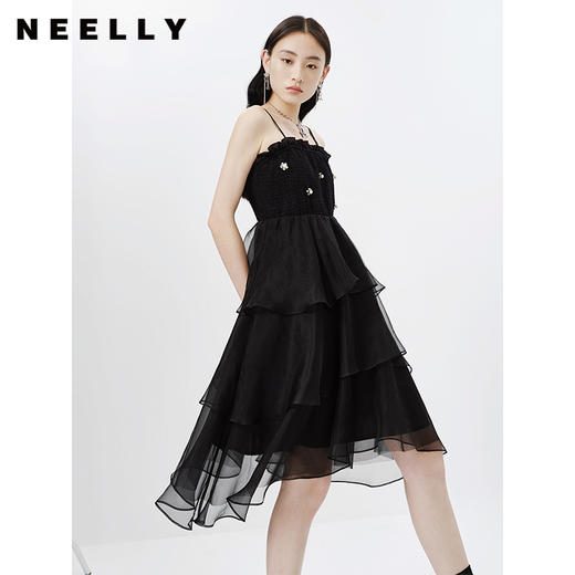 NEELLY纳俪商场同款黑色吊带连衣裙女春夏新款中长款A字蓬蓬裙N23023Y01130 商品图1