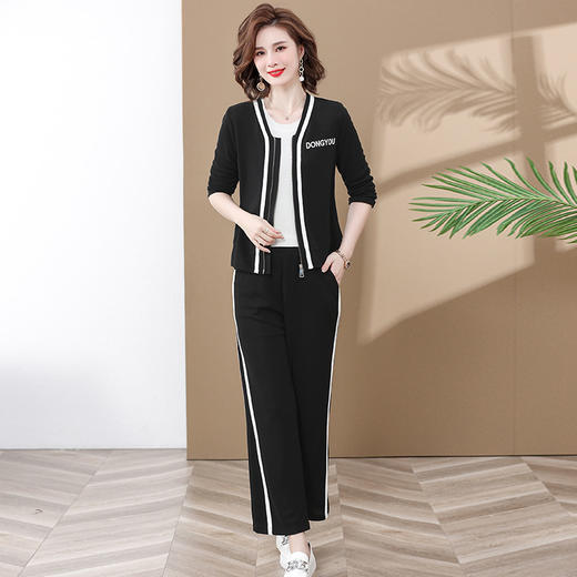 YCET212-8743 妈妈春装长袖上衣新款中老年金丝绒运动服套装女春秋洋气老人衣服 商品图2