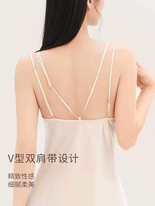 奶糖派大杯文胸欧若拉系列真丝法式奢华刺绣睡裙 商品图3