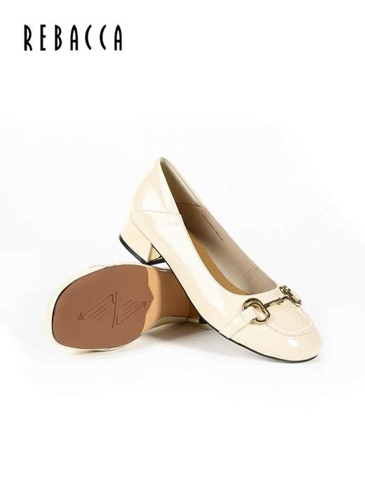 2楼瑞贝卡浅口牛漆皮低跟马衔扣女鞋32D01106 商品图1