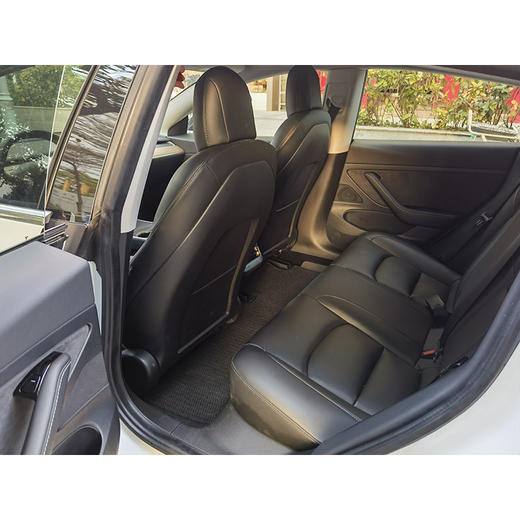 特斯拉 Model 3 标准续航后驱升级版【长租-深圳】 商品图5