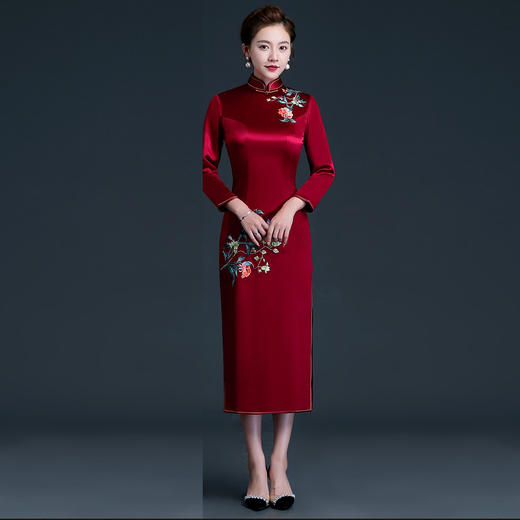 上海旗袍厂LHS-2053长袖旗袍新款刺绣旗袍裙大码修身礼服 商品图0