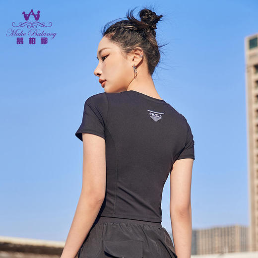 2023慕柏郦春夏短款短袖运动T恤女上衣1619 商品图3