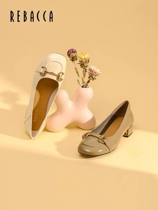 2楼瑞贝卡浅口牛漆皮低跟马衔扣女鞋32D01106 商品图2