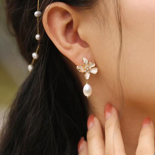 manreya“月下玉兰”浪漫珍珠耳环 商品图4