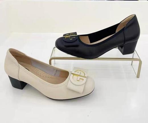 2楼康莉COMELY女鞋2023春季新款百搭舒适软牛皮粗跟浅口女单鞋 商品图1