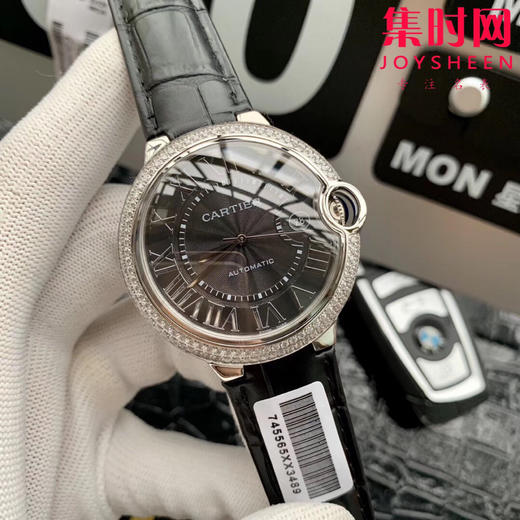 限时特价 卡地亚蓝气球系列「钻圈款✨」 男款大号42mm 蓝宝石镜面 意大利牛皮表带 搭载定制全自动机械机芯 商品图0