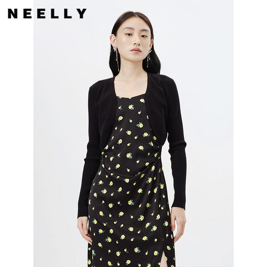 NEELLY纳俪商场同款春季新款针织衫女黑色显瘦短款开衫防晒上衣N23023A01115 商品图2