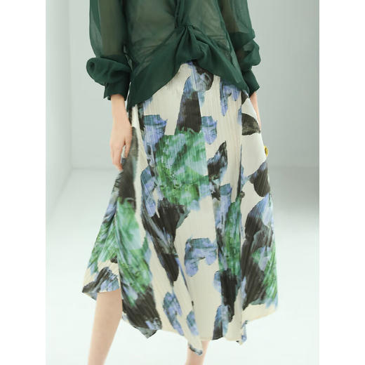 COCOBELLA重工压褶油画风半身裙女气质不规则伞裙HS529 商品图4