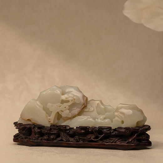 清 玉雕松鹿图山子摆件（红木座） 商品图3