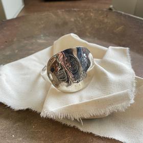 Atelier d'antan 银质爸爸古董勺手镯​​(Daddy Spoon Bangle B038)