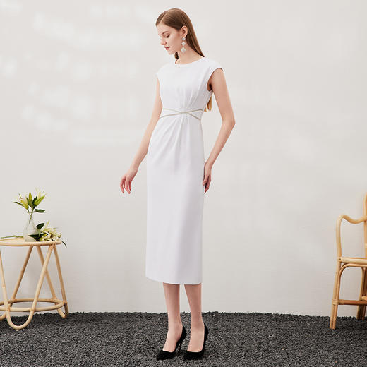 EITIE爱特爱春季新款洋气气质高腰显瘦飞袖礼服连衣裙长裙（建议手洗或装洗衣袋机洗，不可直接机洗 ）6977609 商品图4