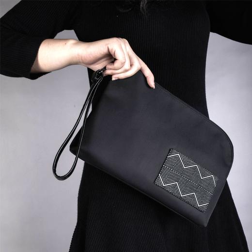 深山集市 城市侗锦手拿包 商品图4