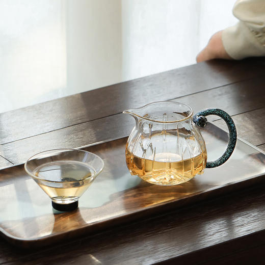 禾器炫彩·莲君茶海 高硼硅 玻璃公道杯 建议容量：230ml 商品图5