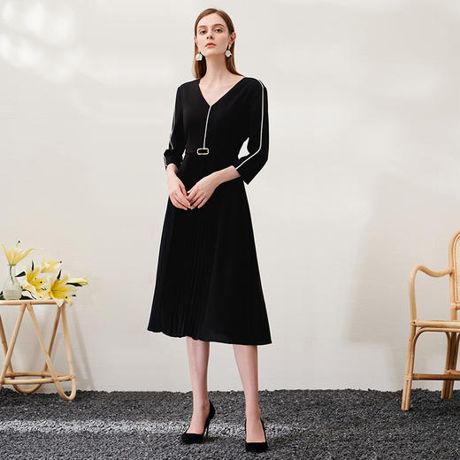 EITIE爱特爱6907637连衣裙 商品图3