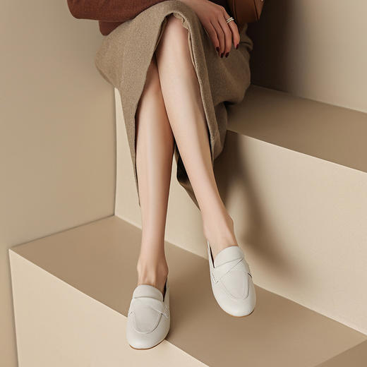 英伦风黑色平底小皮鞋，软底豆豆单鞋乐福鞋HB-3002 商品图2