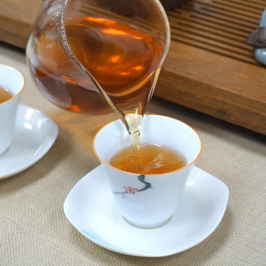 【品质好茶】2006年601批次兴海茶厂勐海乔木珍藏品 普洱茶老生茶 轻烟香好回甘 干仓真品高性价比好茶 商品图8