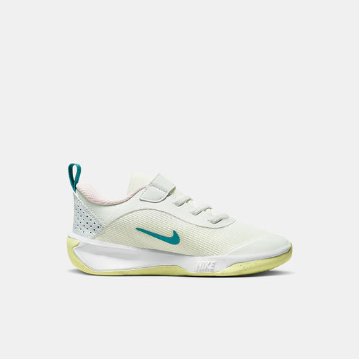 Nike Omni Multi-Court (PS) 幼童运动童鞋 DM9026 商品图2
