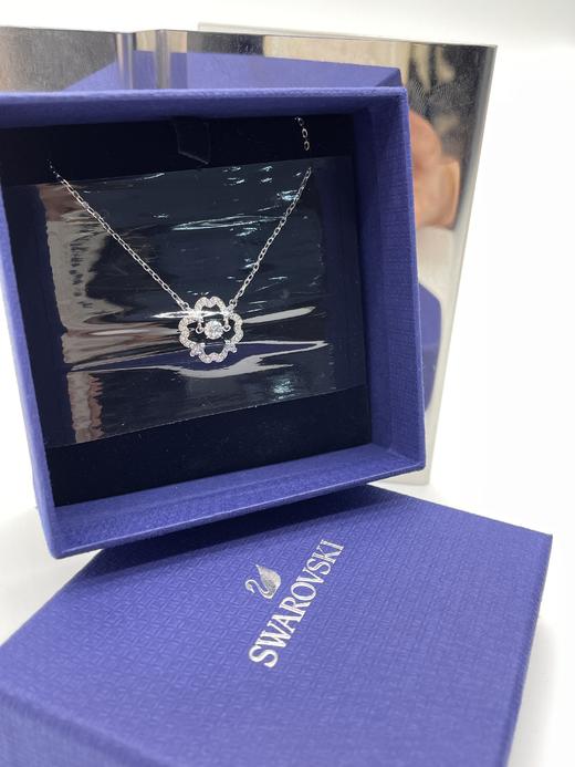 Swarovski 施华洛世奇花朵的心项链 商品图4