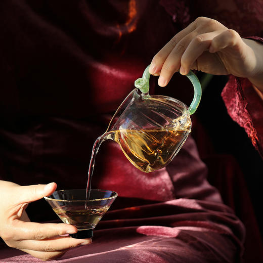 禾器炫彩·莲君茶海 高硼硅 玻璃公道杯 建议容量：230ml 商品图4