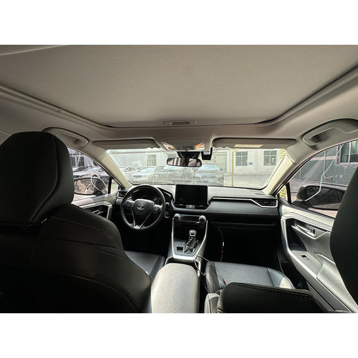 丰田	威兰达 2.0L CVT 四驱豪华版【长租-深圳】 商品图4