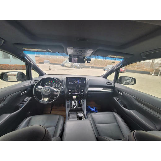 雷克萨斯	LM 300h 七座隽雅版【长租-北京】 商品图6