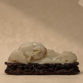 清 玉雕松鹿图山子摆件（红木座）