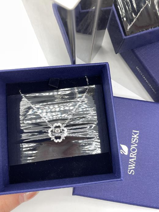 Swarovski 施华洛世奇花朵的心项链 商品图5