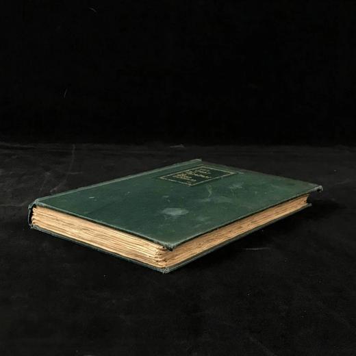 1896年 戈德史密斯《威克菲尔德牧师》 32幅插图 漆布精装32开 商品图1