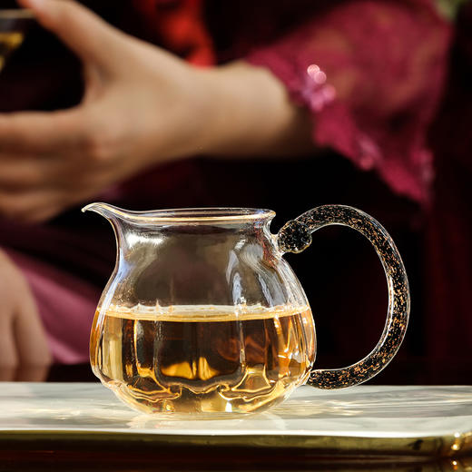 禾器炫彩·莲君茶海 高硼硅 玻璃公道杯 建议容量：230ml 商品图3