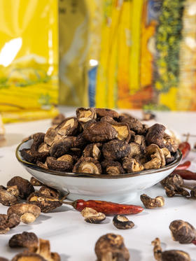 【丽江小香菇】玉龙雪山脚下，自然晾晒、鲜香营养，是菌菇中的佼佼者！~