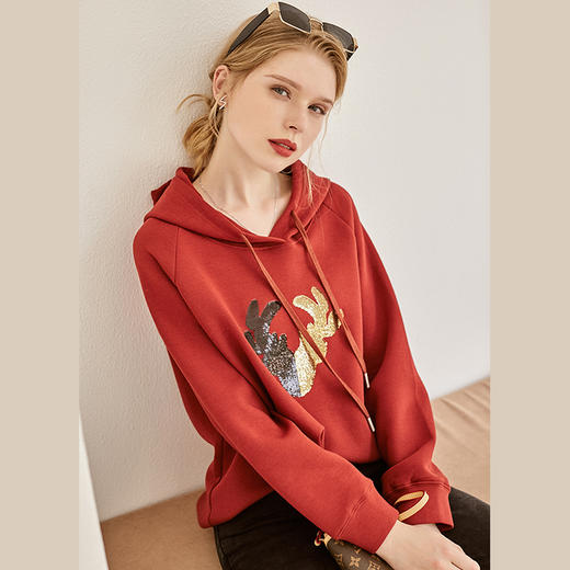 OLrain欧芮儿法式太空棉连帽卫衣女早春2023新款宽松鹿角刺绣上衣 商品图1