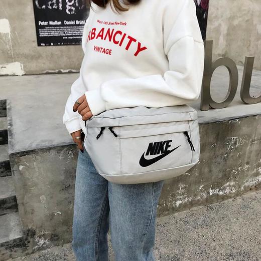 Nike 耐克斜挎书包背包大腰包 NK9022 均码： 长20 宽47 高12 商品图5