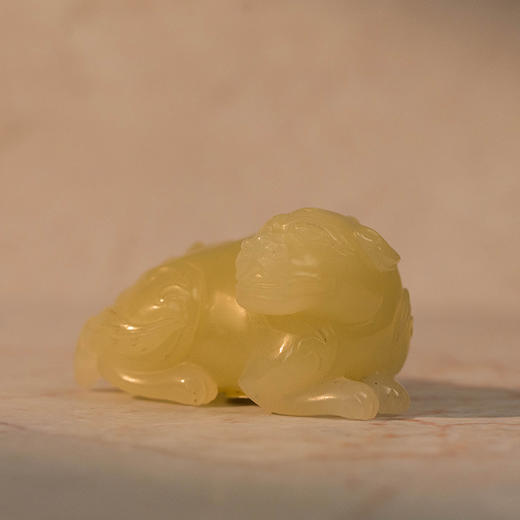 清 玉雕子母瑞兽摆件 商品图2