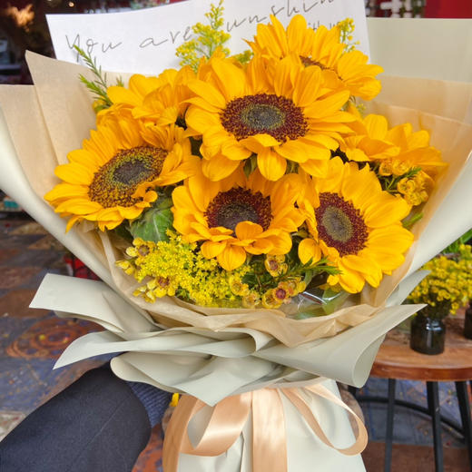 【暖暖祝福】向日葵精品花束 商品图0