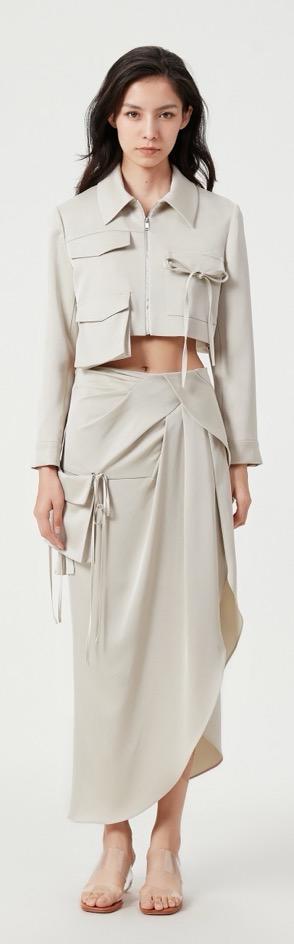 香槟色进口缎面醋酸机能风短外套 商品图2